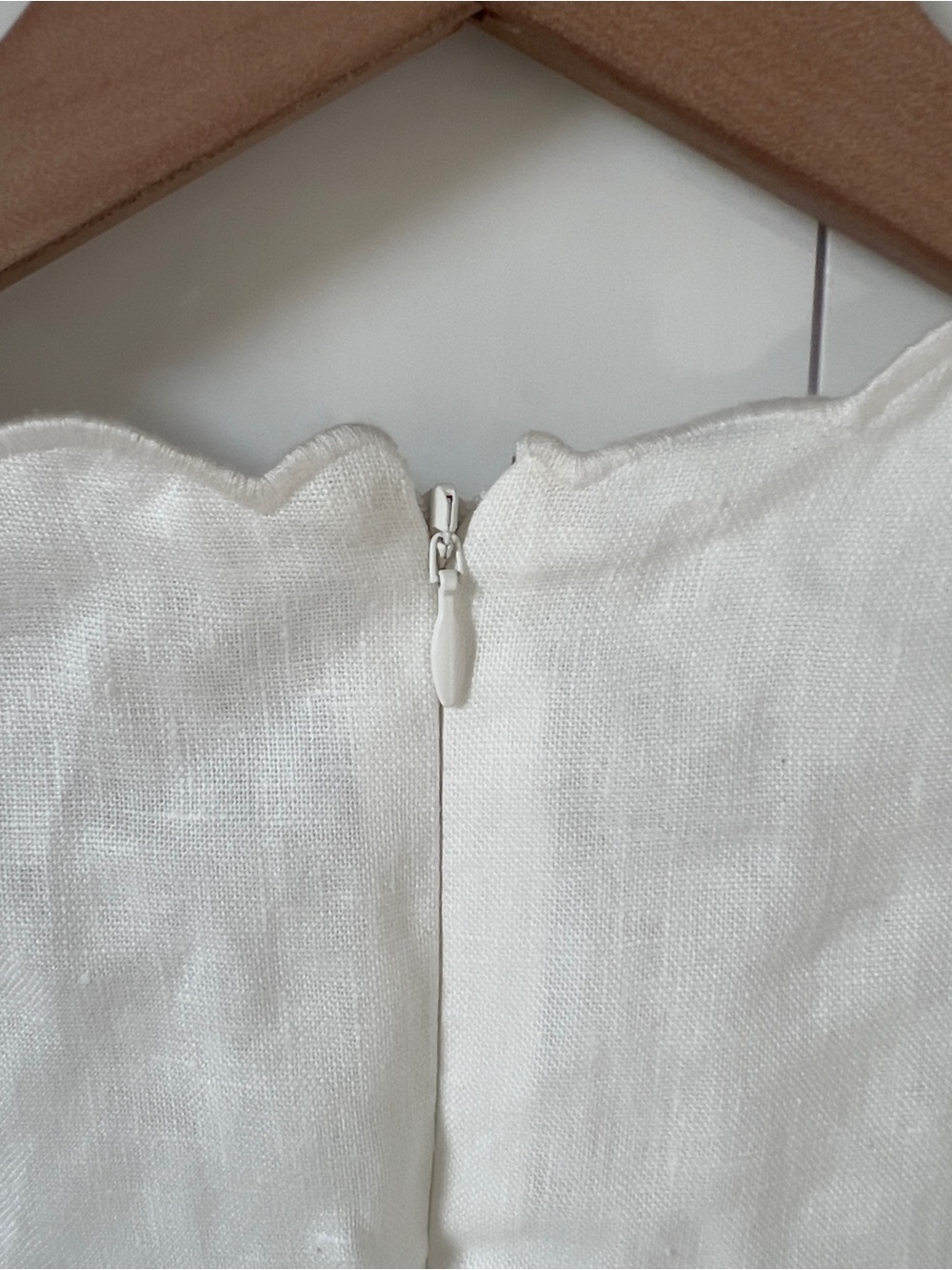 Farm Rio Off-White Roses Scallop Artisanal Top - Picture 7 of 7
